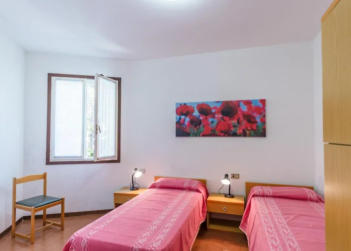 Terraced House With Garden And Pools Apartment