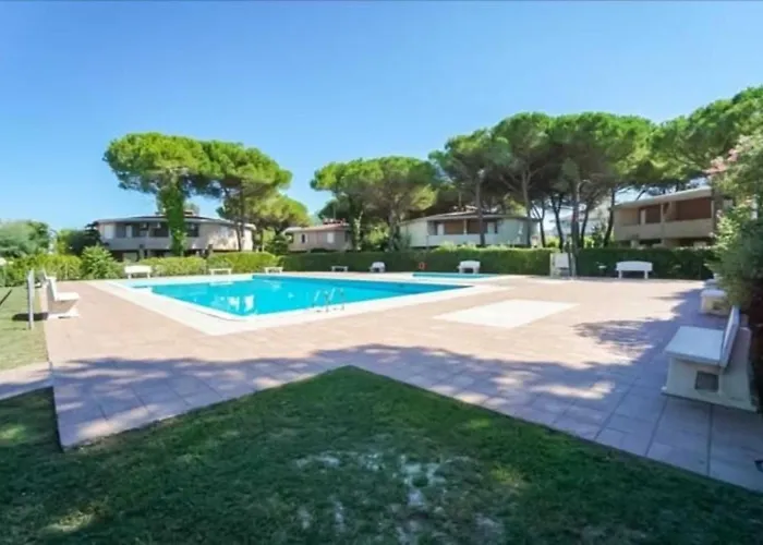 Terraced House With Garden And Pools Apartment